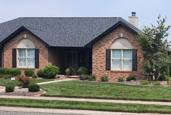 Healthy residential lawn with strong soil stability in Trenton, IL